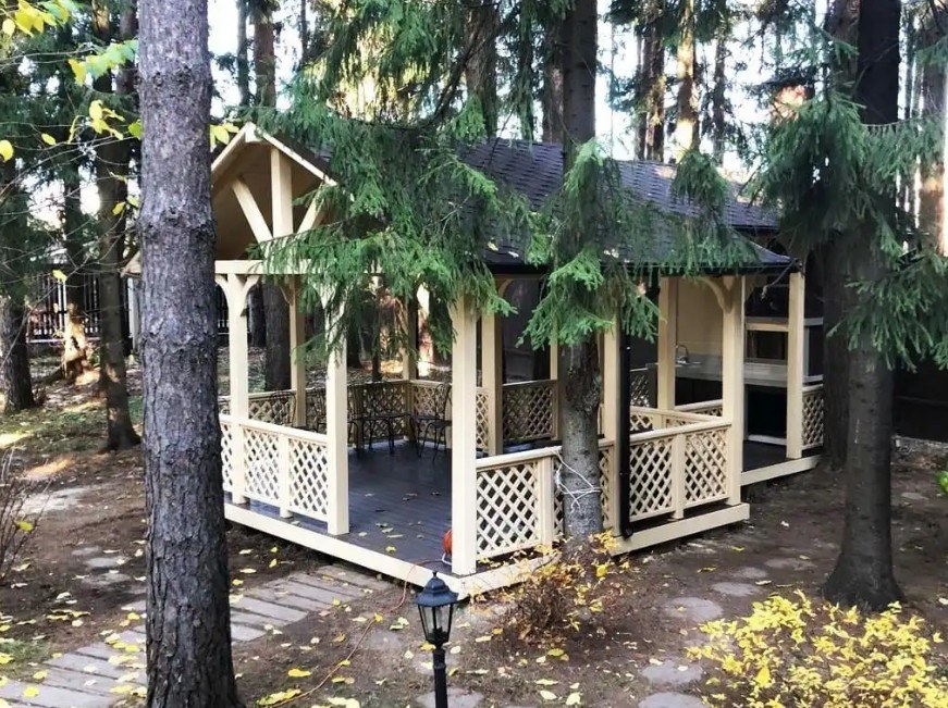 Беседка дачная с барбекю 2600 — деревянная беседка, 4,0 × 6,0 м, 24 м²
